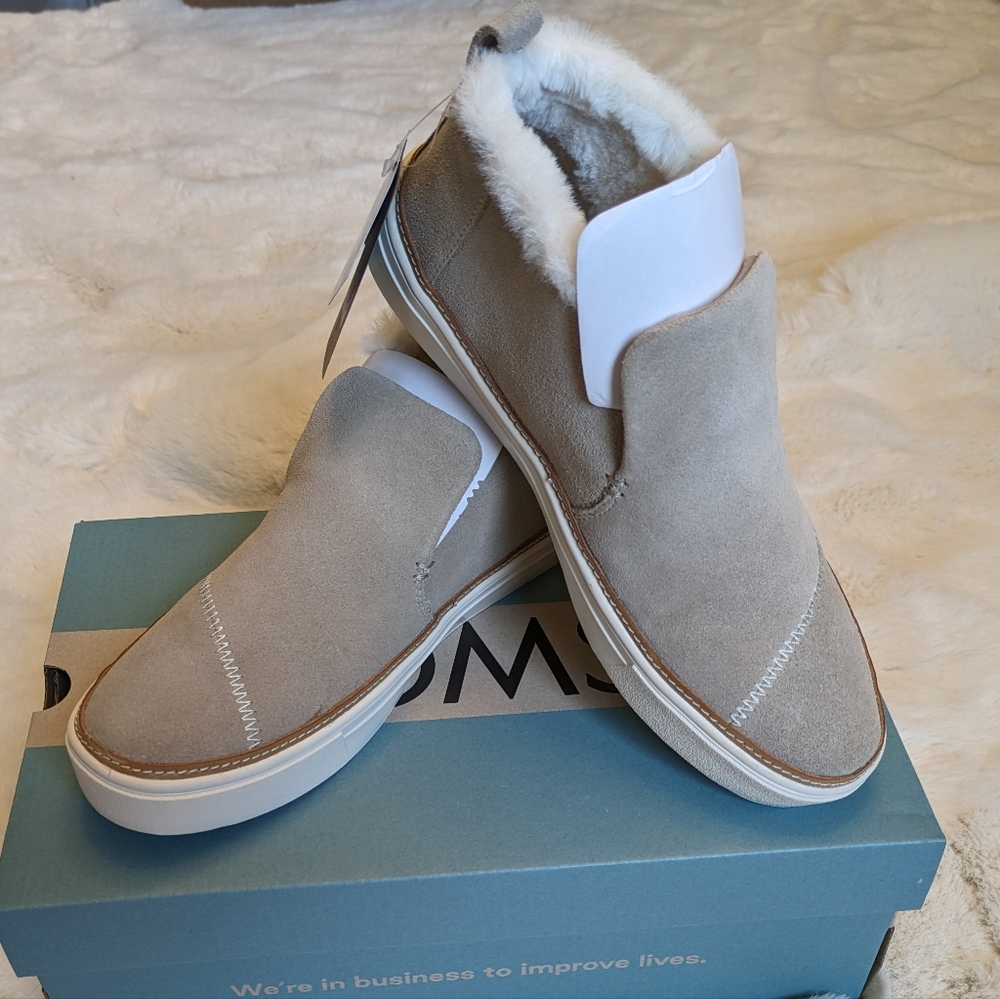 TOMS Paxton Cobblestone Suede/Faux Fur